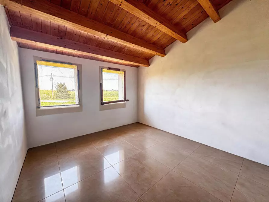 Immagine 11 di Casa indipendente in vendita  in Via Buzzacarina a Borgo Veneto