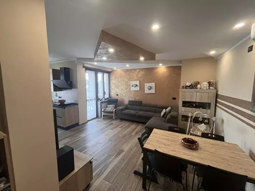 Immagine 10 di Appartamento in vendita  in Via Uligini, 17 a Rivarolo Canavese