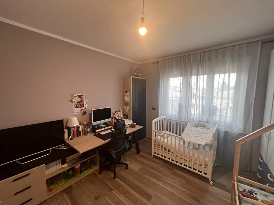 Immagine 34 di Appartamento in vendita  in Via Uligini, 17 a Rivarolo Canavese