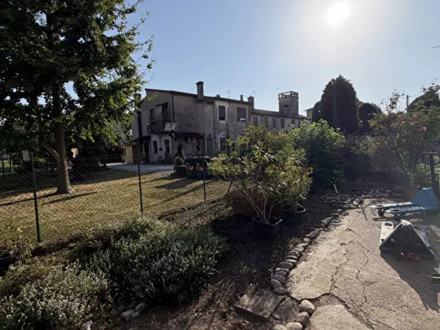Immagine 4 di Villetta a schiera in vendita  in Albignasego Vicolo Meucci 11 a Albignasego