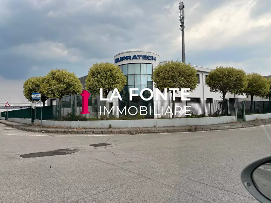 Immagine 1 di Capannone industriale in vendita  in viale del Lavoro a Vigodarzere