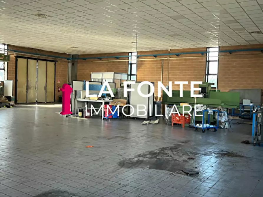 Immagine 3 di Capannone industriale in vendita  in viale del Lavoro a Vigodarzere