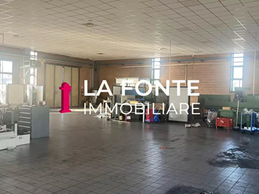 Immagine 10 di Capannone industriale in vendita  in viale del Lavoro a Vigodarzere