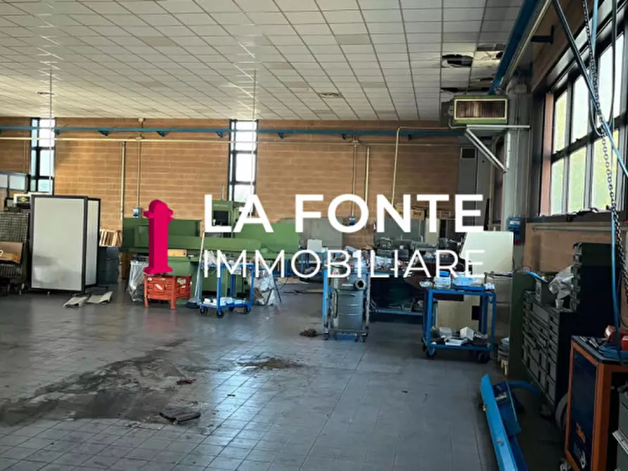Immagine 13 di Capannone industriale in vendita  in viale del Lavoro a Vigodarzere