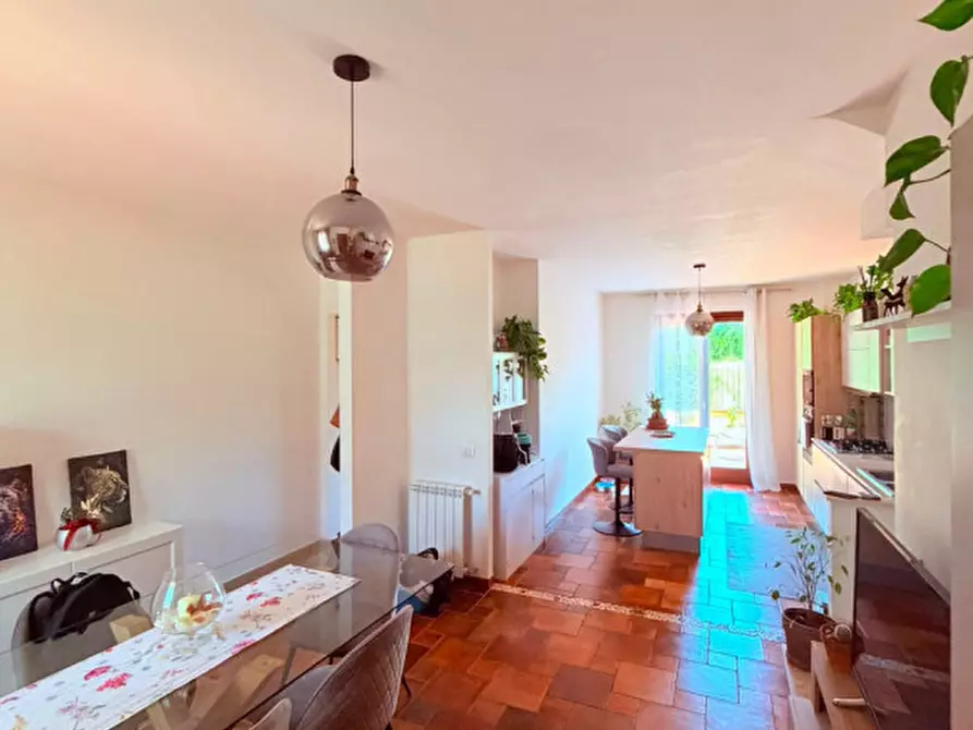 Immagine 3 di Casa trifamiliare in vendita  in via frascati a Rocca Di Papa