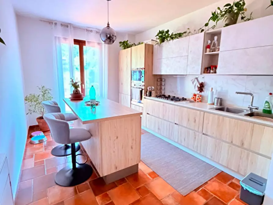 Immagine 4 di Casa trifamiliare in vendita  in via frascati a Rocca Di Papa