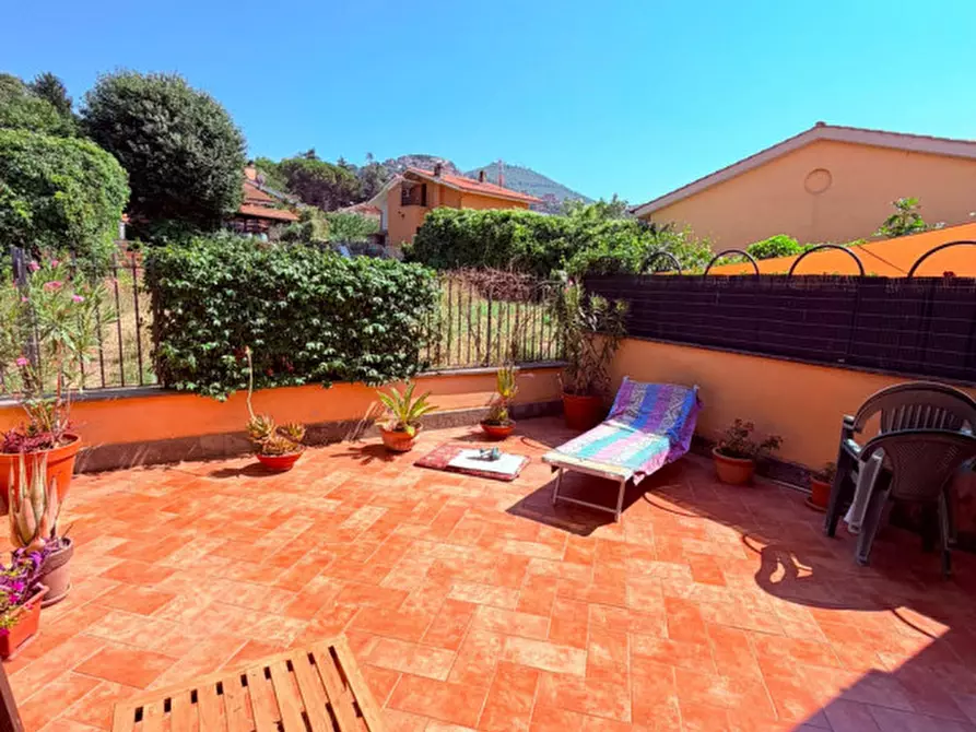 Immagine 8 di Casa trifamiliare in vendita  in via frascati a Rocca Di Papa