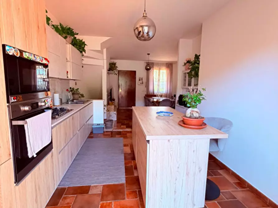 Immagine 12 di Casa trifamiliare in vendita  in via frascati a Rocca Di Papa
