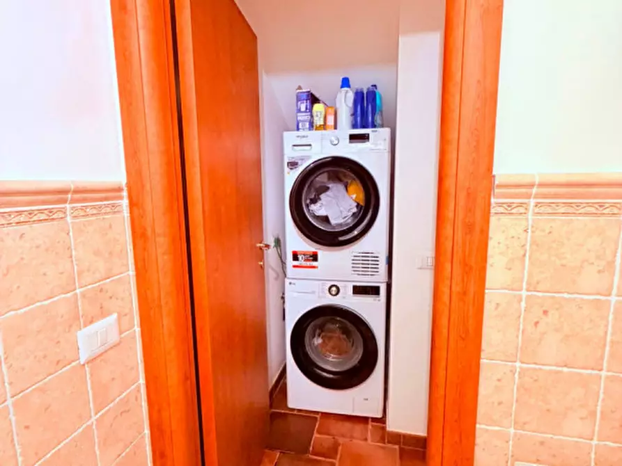 Immagine 24 di Casa trifamiliare in vendita  in via frascati a Rocca Di Papa