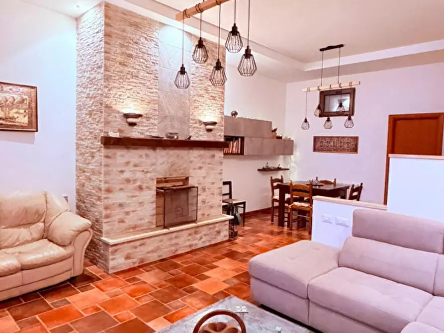 Immagine 29 di Casa trifamiliare in vendita  in via frascati a Rocca Di Papa