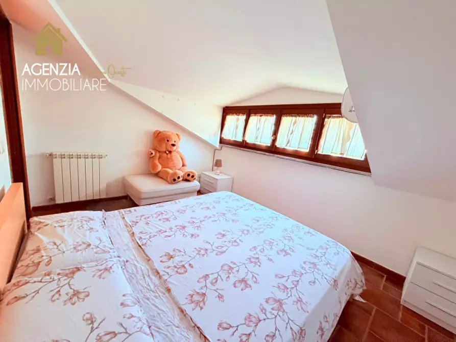 Immagine 30 di Casa trifamiliare in vendita  in via frascati a Rocca Di Papa