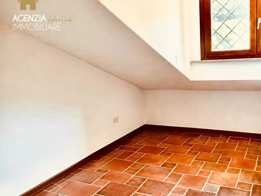 Immagine 39 di Casa trifamiliare in vendita  in via frascati a Rocca Di Papa