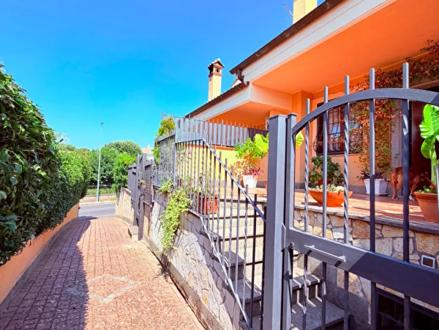 Immagine 44 di Casa trifamiliare in vendita  in via frascati a Rocca Di Papa