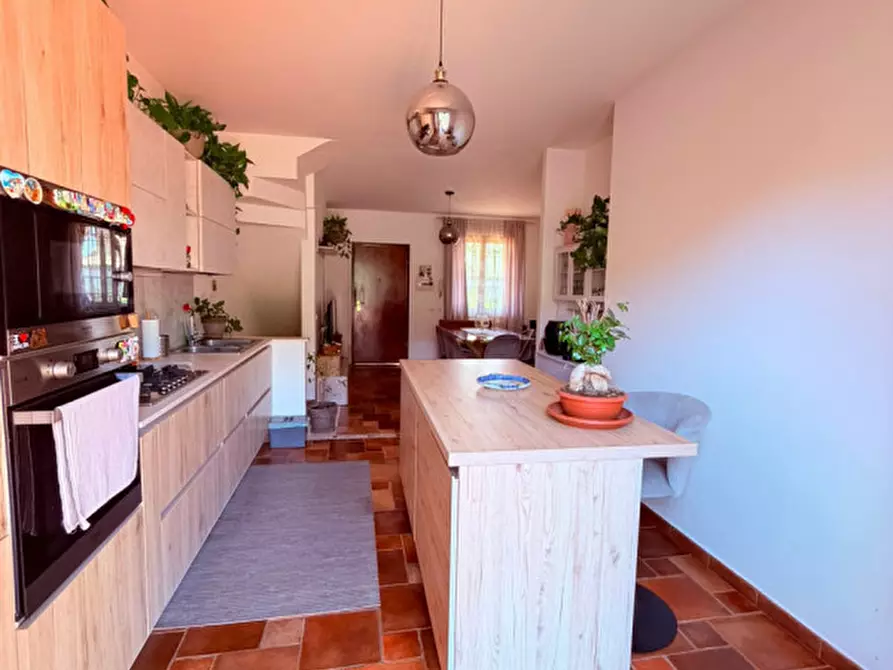 Immagine 49 di Casa trifamiliare in vendita  in via frascati a Rocca Di Papa