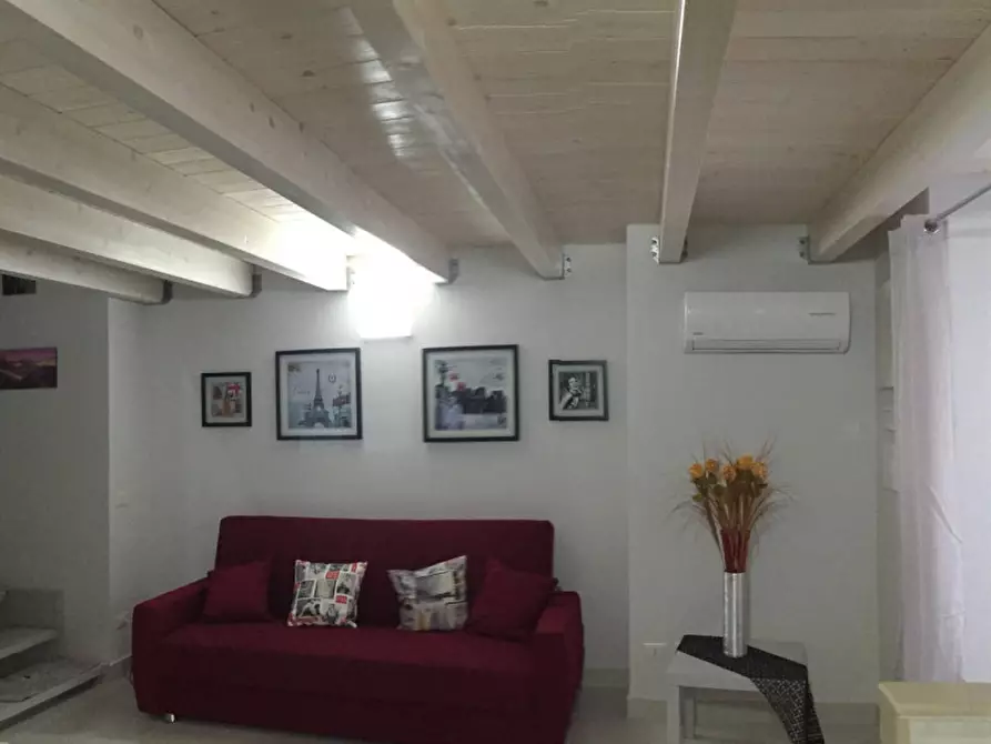 Immagine 11 di Appartamento in affitto  in Corso Meridionale 37 a Napoli