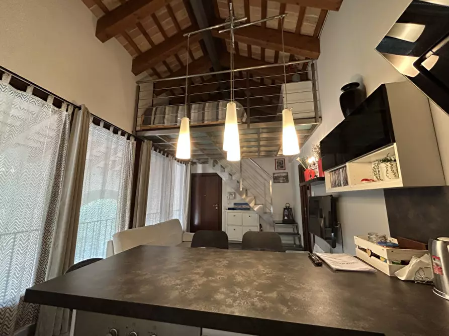 Immagine 10 di Appartamento in vendita  in Via Pionara a Venezia