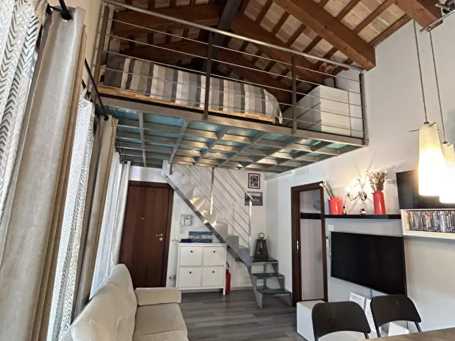 Immagine 13 di Appartamento in vendita  in Via Pionara a Venezia