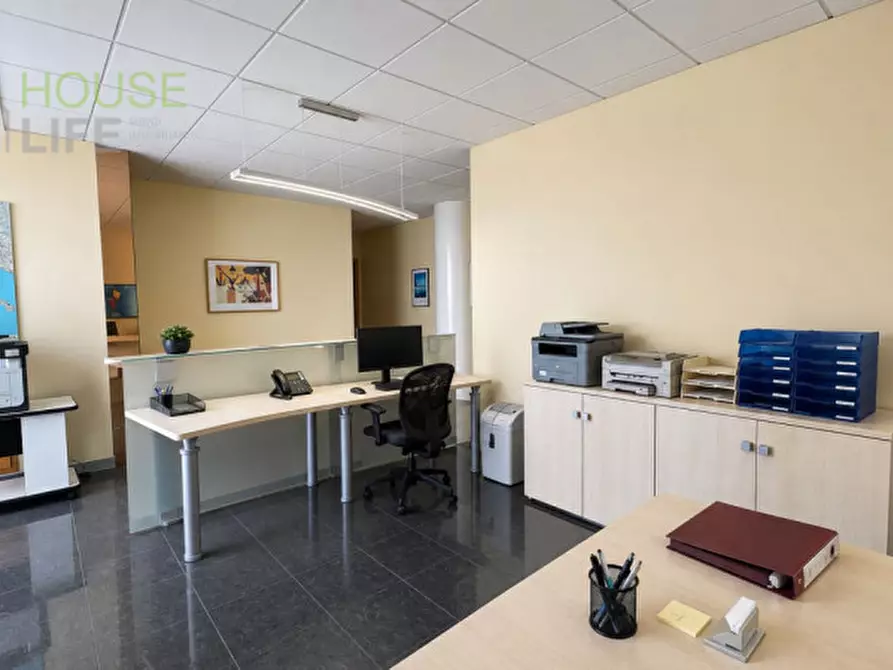 Immagine 4 di Ufficio in affitto  in Viale dell'Industria a Schio