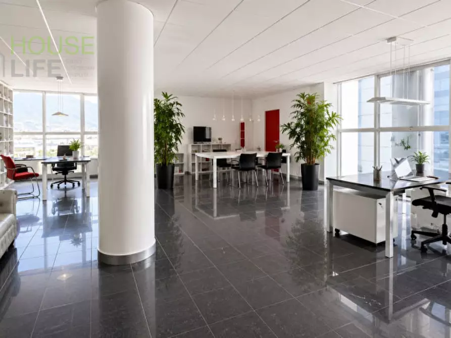 Immagine 1 di Ufficio in affitto  in Viale dell'Industria a Schio