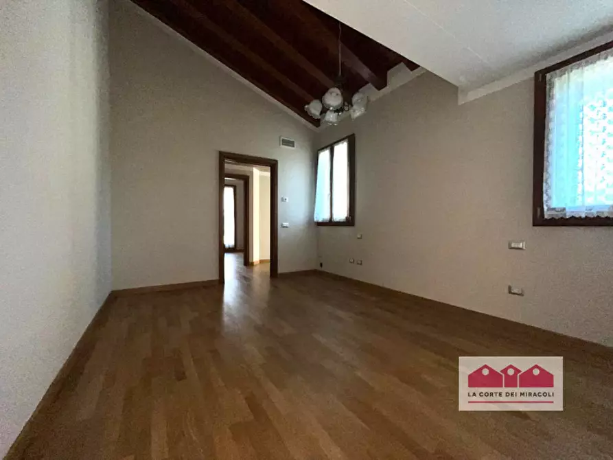 Immagine 3 di Casa bifamiliare in affitto  in Viale giuseppe mazzini 130 dueville a Dueville