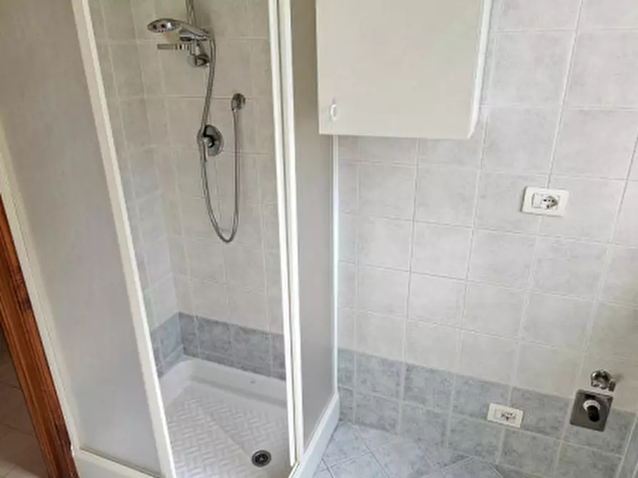 Immagine 17 di Appartamento in vendita  in VIA BRUNO BUOZZI 18 a Asti