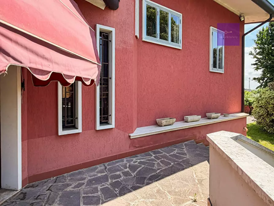 Immagine 19 di Villa in vendita  a Granze