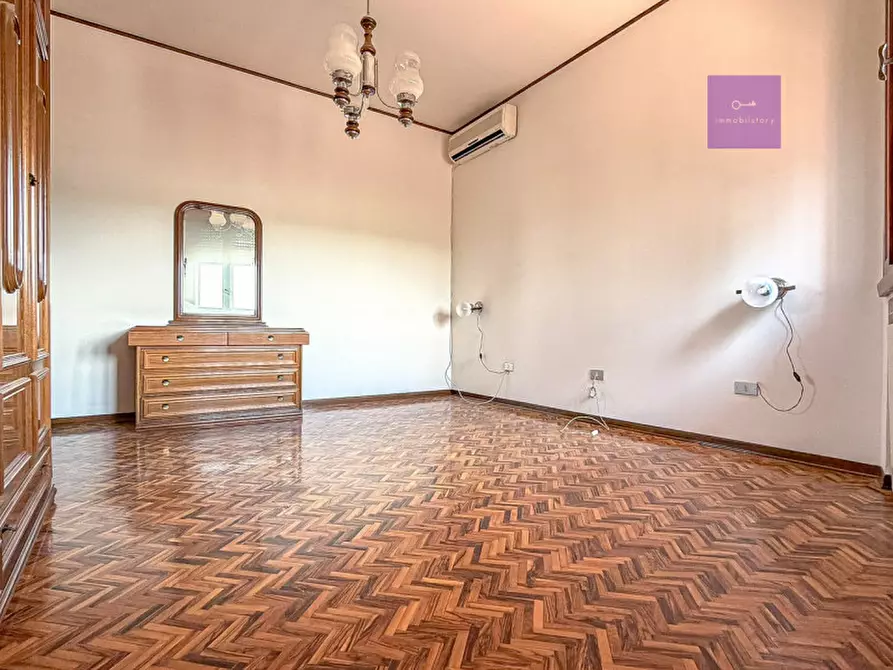Immagine 31 di Villa in vendita  a Granze