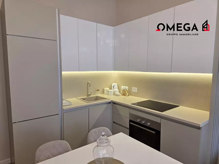 Immagine 5 di Appartamento in affitto  in Via Toti, 1 a Trieste