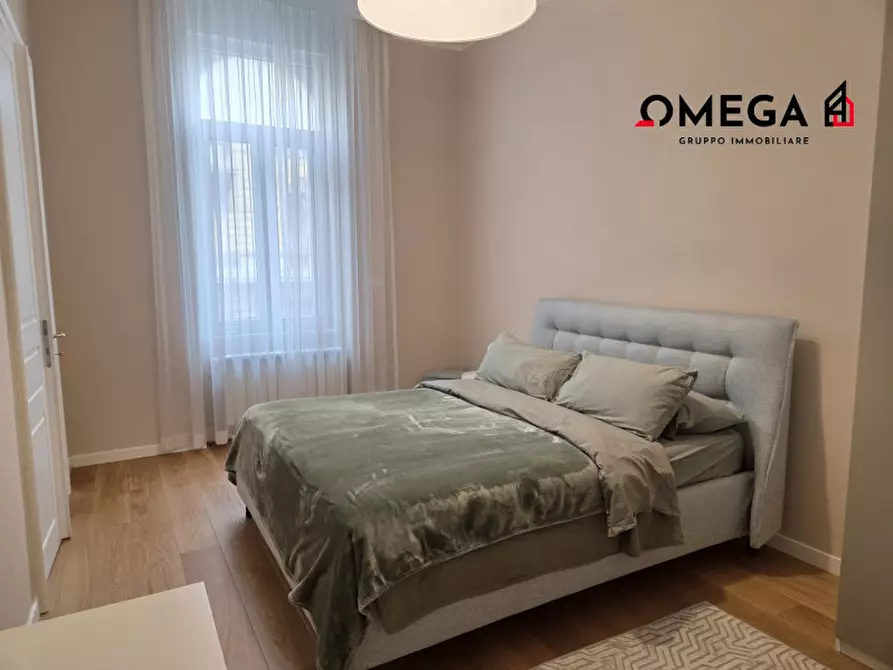 Immagine 12 di Appartamento in affitto  in Via Toti, 1 a Trieste