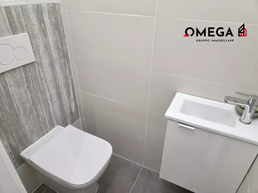 Immagine 19 di Appartamento in affitto  in Via Toti, 1 a Trieste