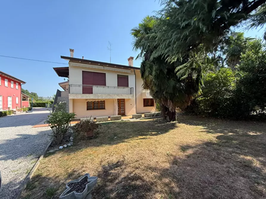 Immagine 1 di Casa indipendente in vendita  in via parauro 4 a Mirano
