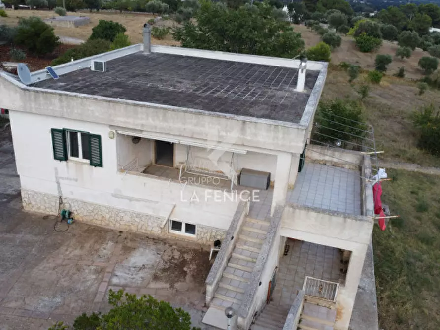 Immagine 3 di Villa in vendita  in strada porcile a Martina Franca