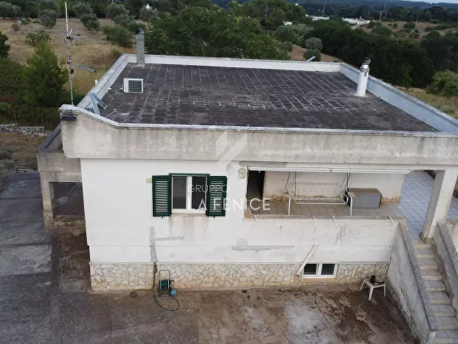 Immagine 5 di Villa in vendita  in strada porcile a Martina Franca