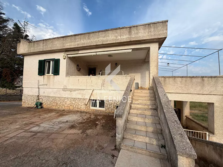Immagine 8 di Villa in vendita  in strada porcile a Martina Franca