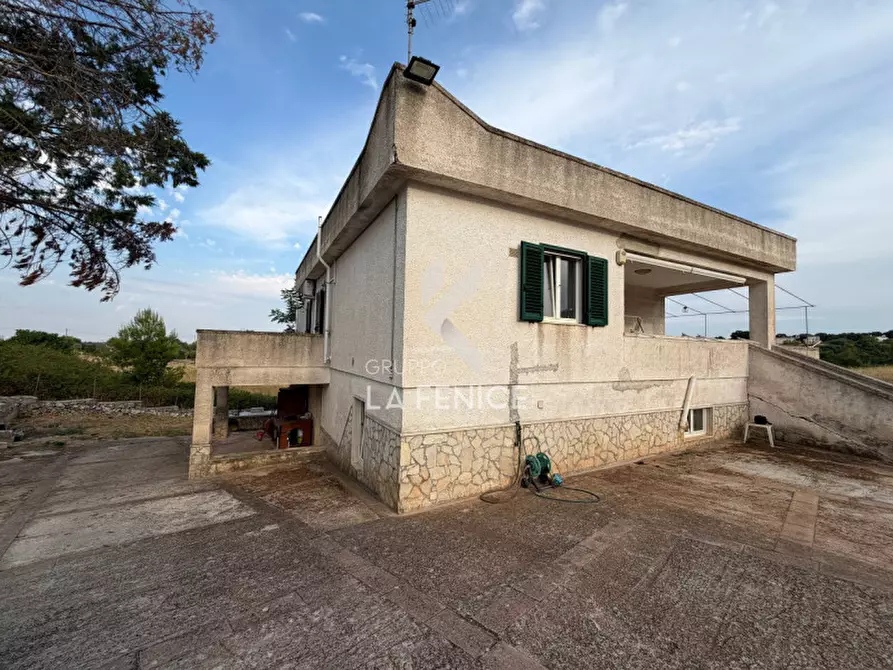 Immagine 10 di Villa in vendita  in strada porcile a Martina Franca