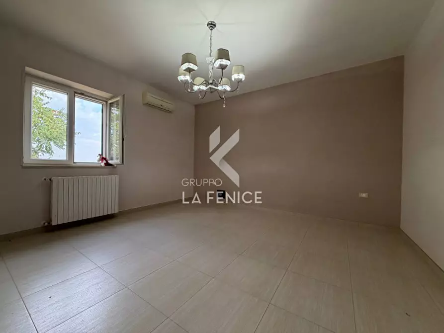 Immagine 25 di Villa in vendita  in strada porcile a Martina Franca