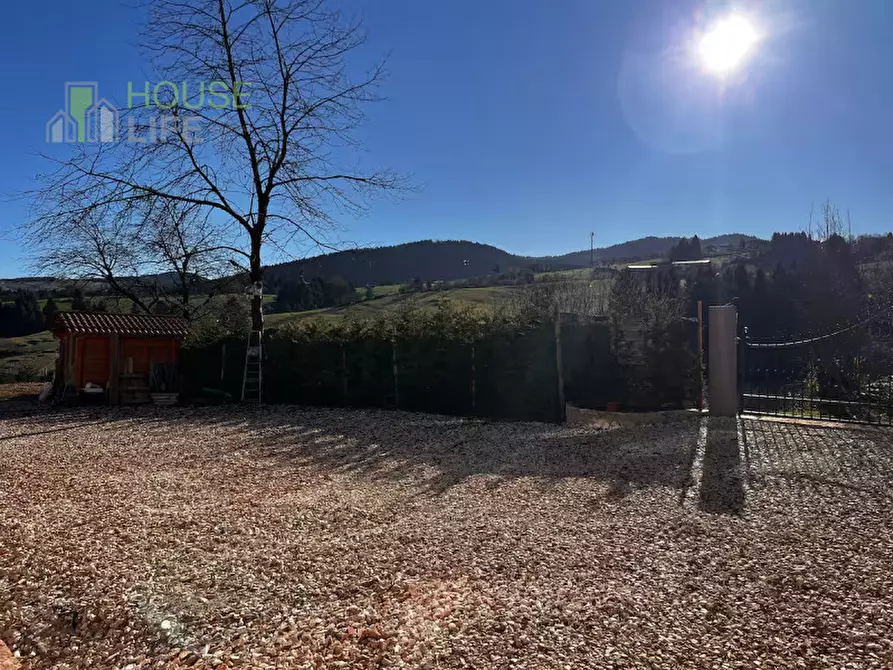Immagine 4 di Casa bifamiliare in vendita  in via XXVII aprile a Roana