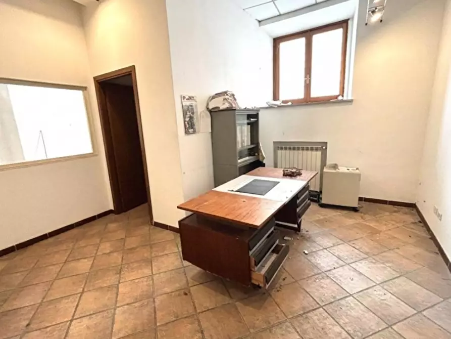 Immagine 3 di Ufficio in vendita  in Viale della Repubblica a Subiaco