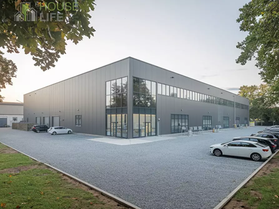 Immagine 1 di Capannone industriale in vendita  a Zanè