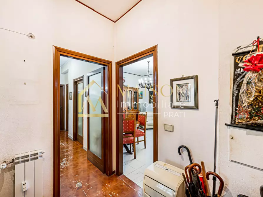 Immagine 3 di Appartamento in vendita  in Lungotevere degli Artigiani a Roma