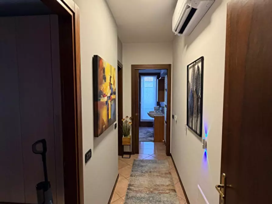 Immagine 6 di Appartamento in vendita  in Via Europa a Giavera Del Montello