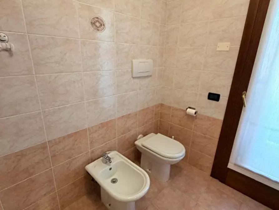 Immagine 9 di Appartamento in vendita  in Via Europa a Giavera Del Montello