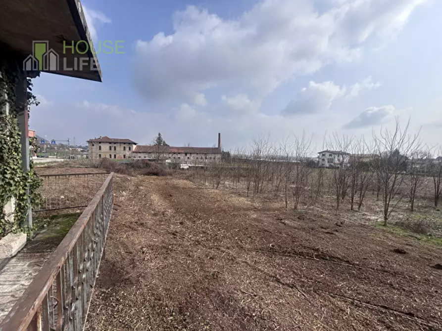 Immagine 13 di Negozio in vendita  in VIA EUROPA 26 a Santorso