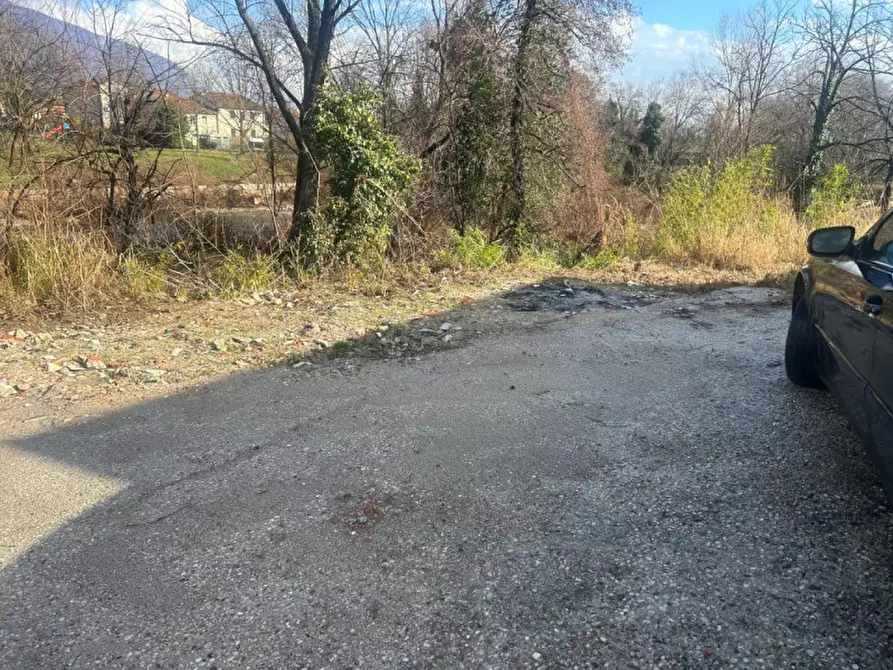 Immagine 10 di Terreno in vendita  in Via Pontaron a Caldogno
