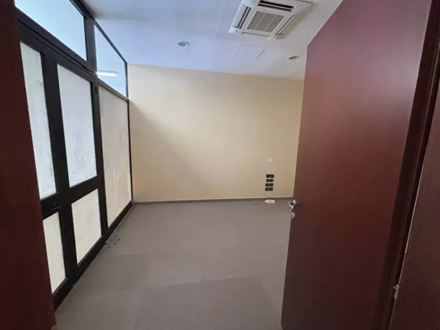 Immagine 9 di Ufficio in vendita  in Via Marabini a Marsciano