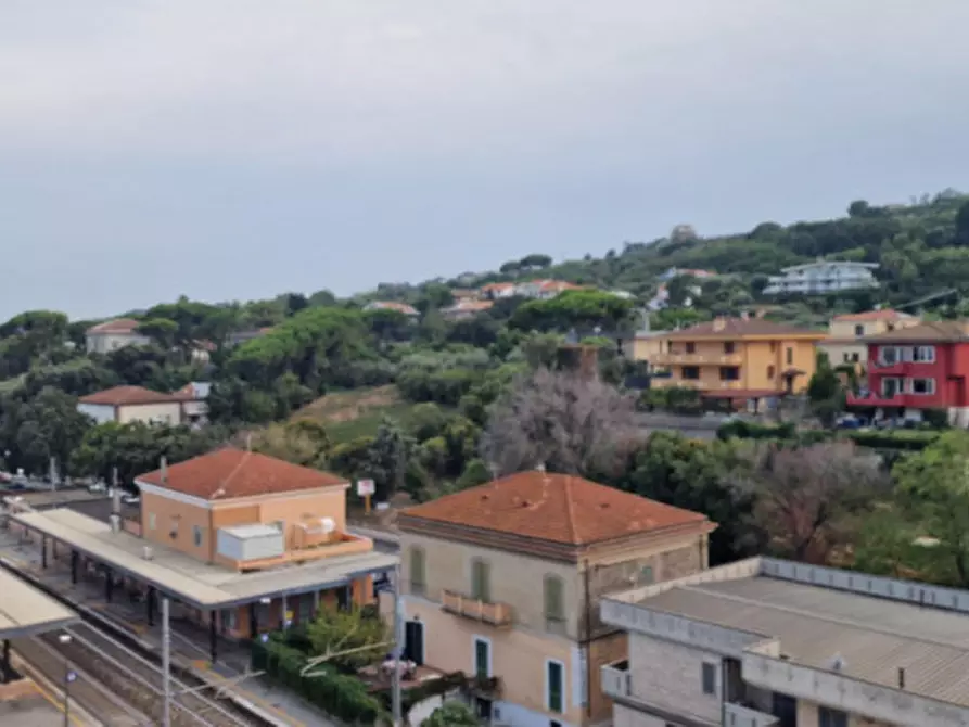 Immagine 17 di Appartamento in affitto  in Via De Laurenti a Silvi