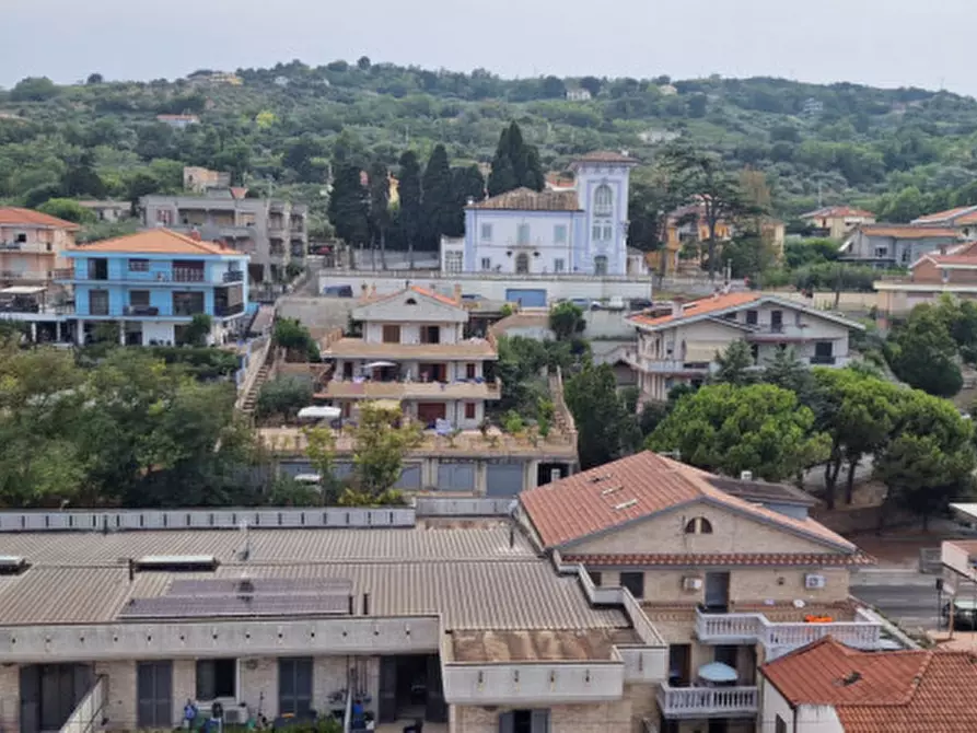 Immagine 24 di Appartamento in affitto  in Via De Laurenti a Silvi