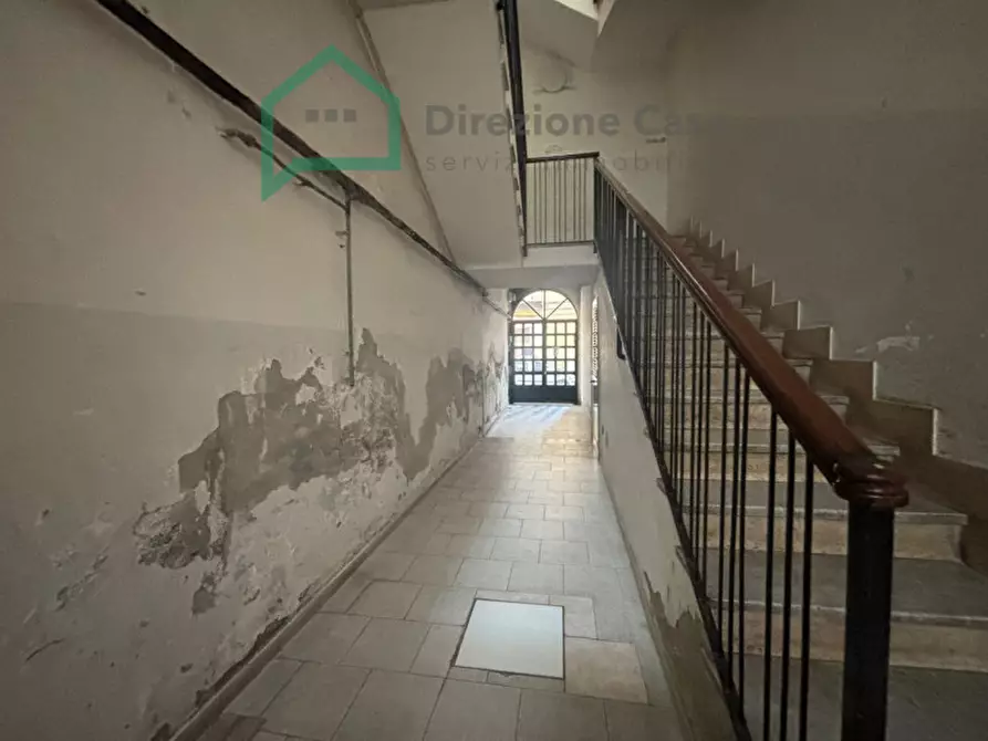 Immagine 3 di Magazzino in affitto  in Vico Tutti sant, 54 a Napoli