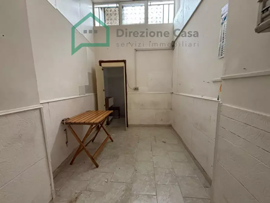 Immagine 7 di Magazzino in affitto  in Vico Tutti sant, 54 a Napoli