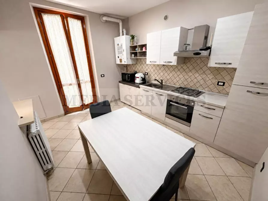 Immagine 11 di Appartamento in vendita  in via Roma n° 35 a Sannazzaro De' Burgondi